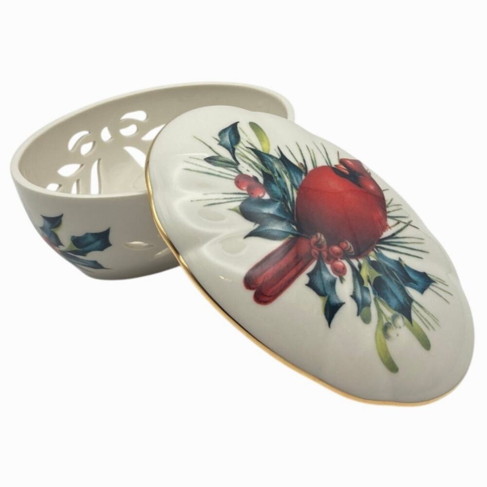Lenox Winter Greetings Pierced Gold Rim Trinket Bowl Candy Mint Dish with Lid